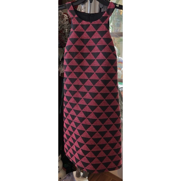 Trina Turk Dresses & Skirts - Trina Turk Leko Dress Size 10‎ Geo Mod Black-Pink Fully-lined Luxury Fashionable